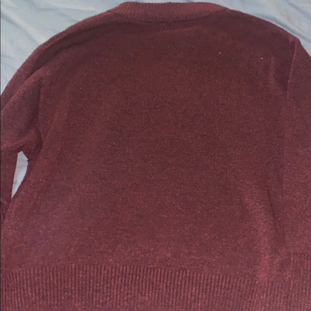Maroon sweater - Picture 3 of 4